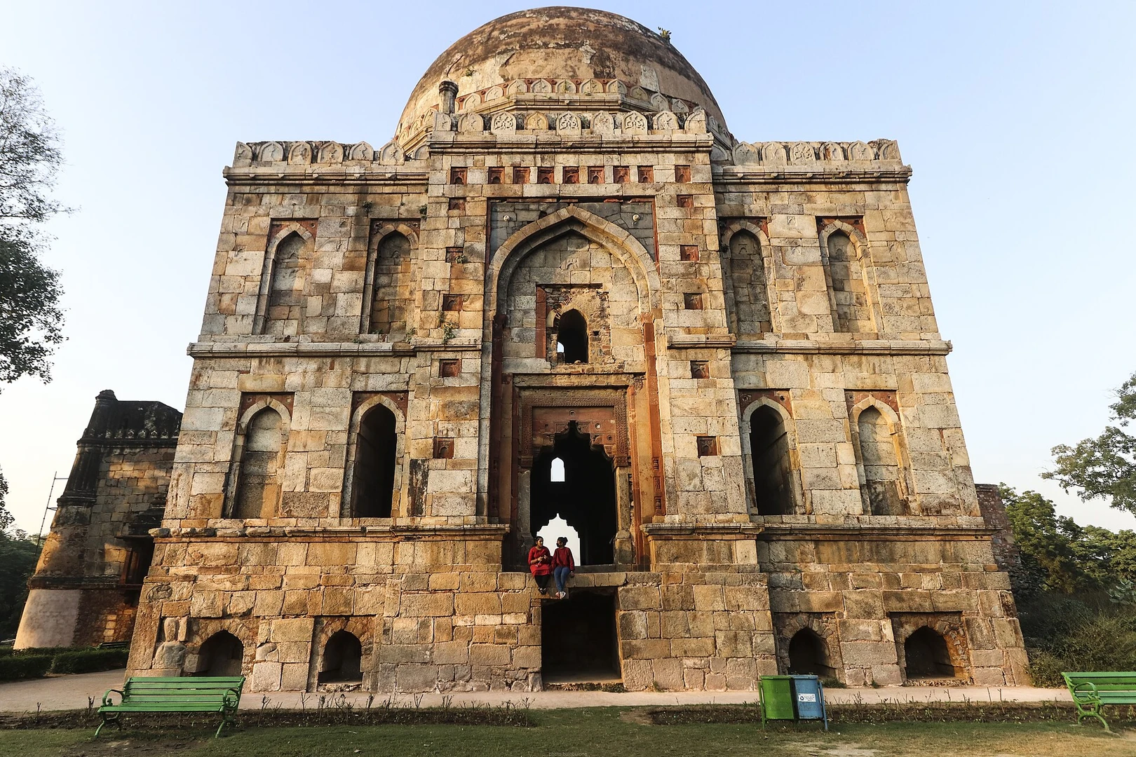 नई दिल्ली के लोधी गार्डन का हरा परिदृश्य